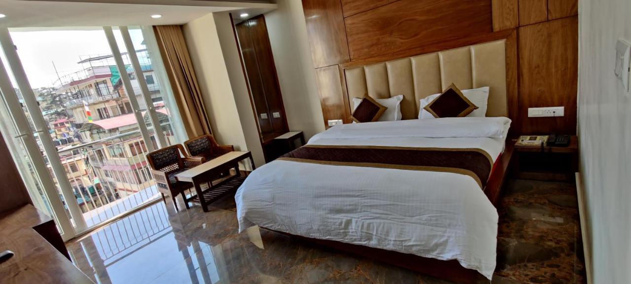 דרמסאלה Hotel India House מראה חיצוני תמונה